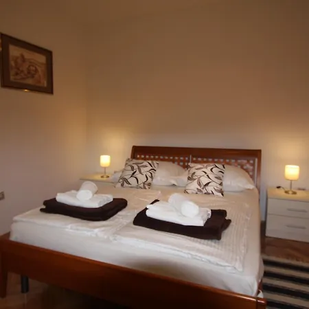 Apartment Ruzmarin